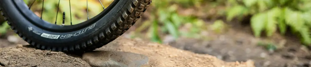 Ilustrasi ban motor bocor